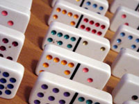 Dominosteine eines Doppel-Achtzehner-Spiels